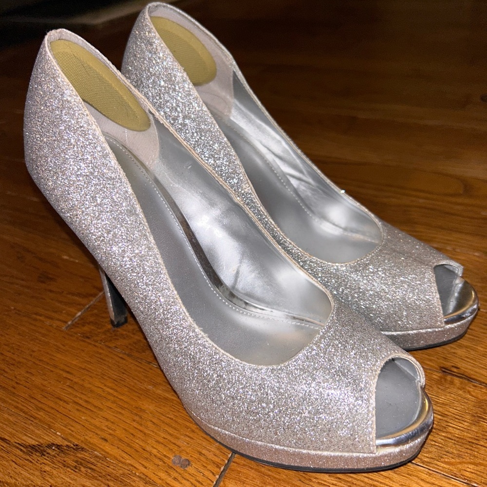 High heels - Picture 2 of 5